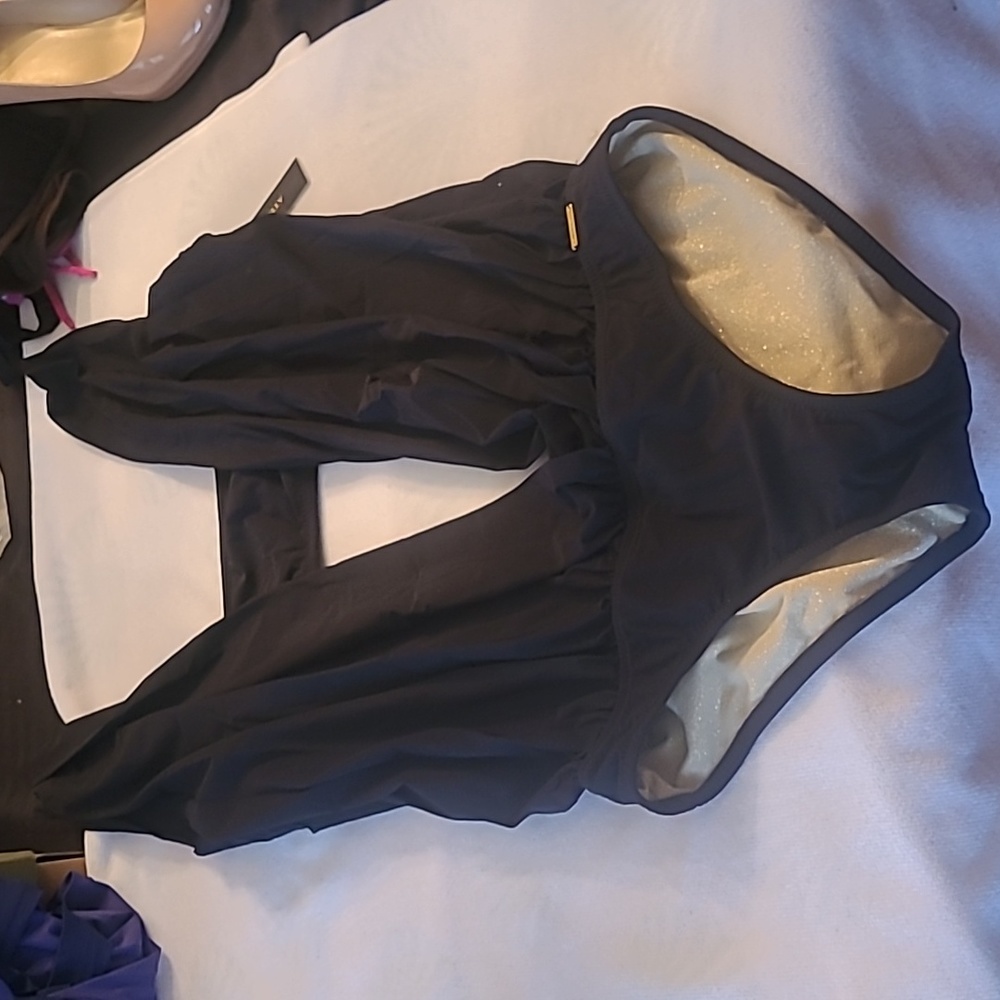 NWT 2 piece swimsuit. Jaima Bloussant w/bandeau size 8 black